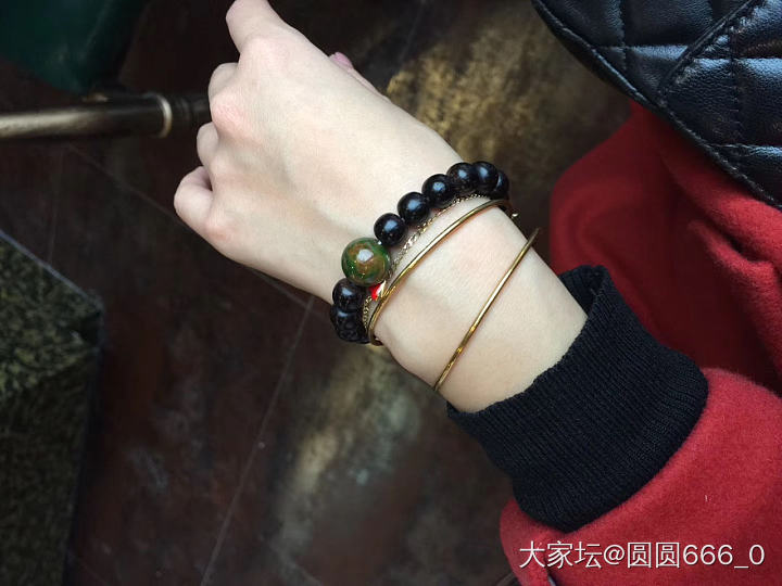 翡翠老料黄夹绿_珠串翡翠