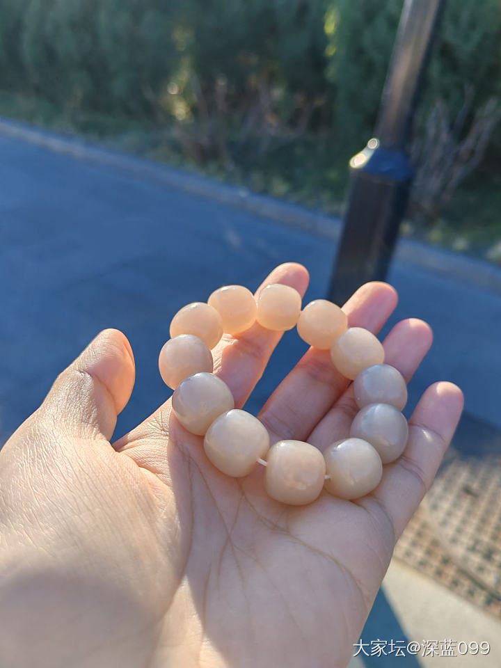 粉红色的籽料见过吗_和田玉