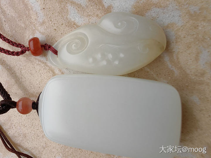 请大家帮忙看看，纠结中_和田玉