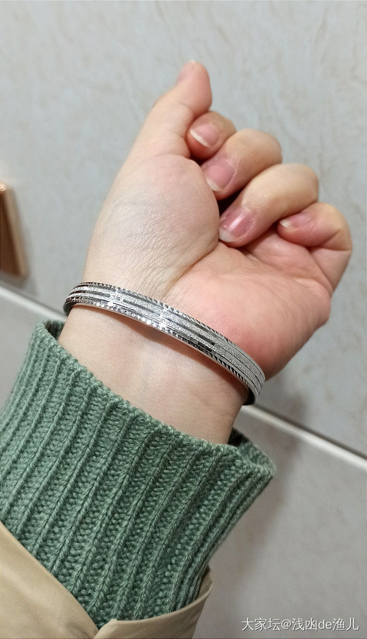 今日左手，姐妹们一起晒吧_手镯翡翠金