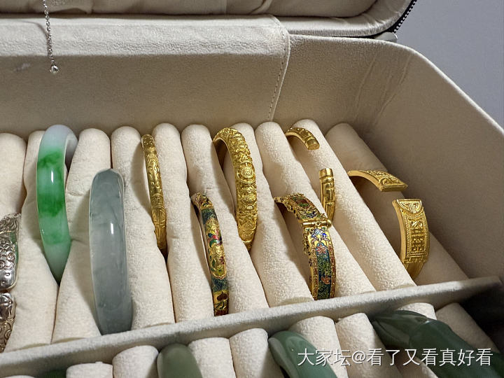 我的宝贝镯子们_手镯金和田玉翡翠