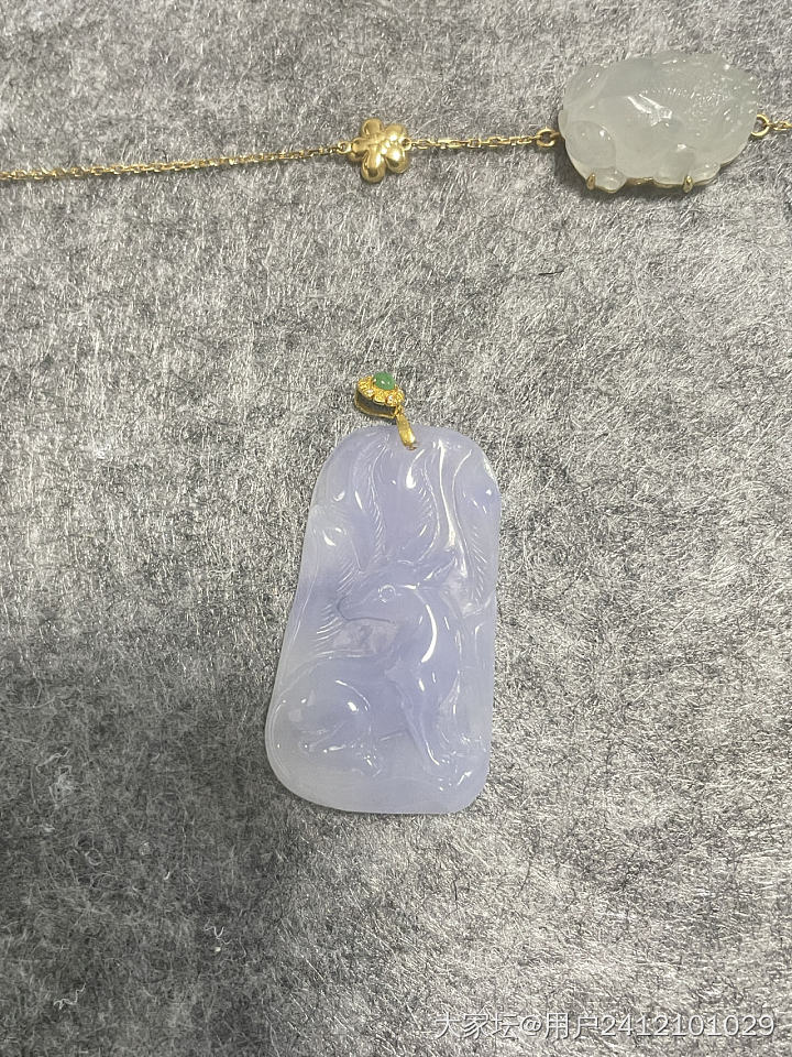 老爸给了些钱让理财的结果买了一堆翡翠、唉，还买上瘾，看见了不停的想买买买，导致现..._翡翠