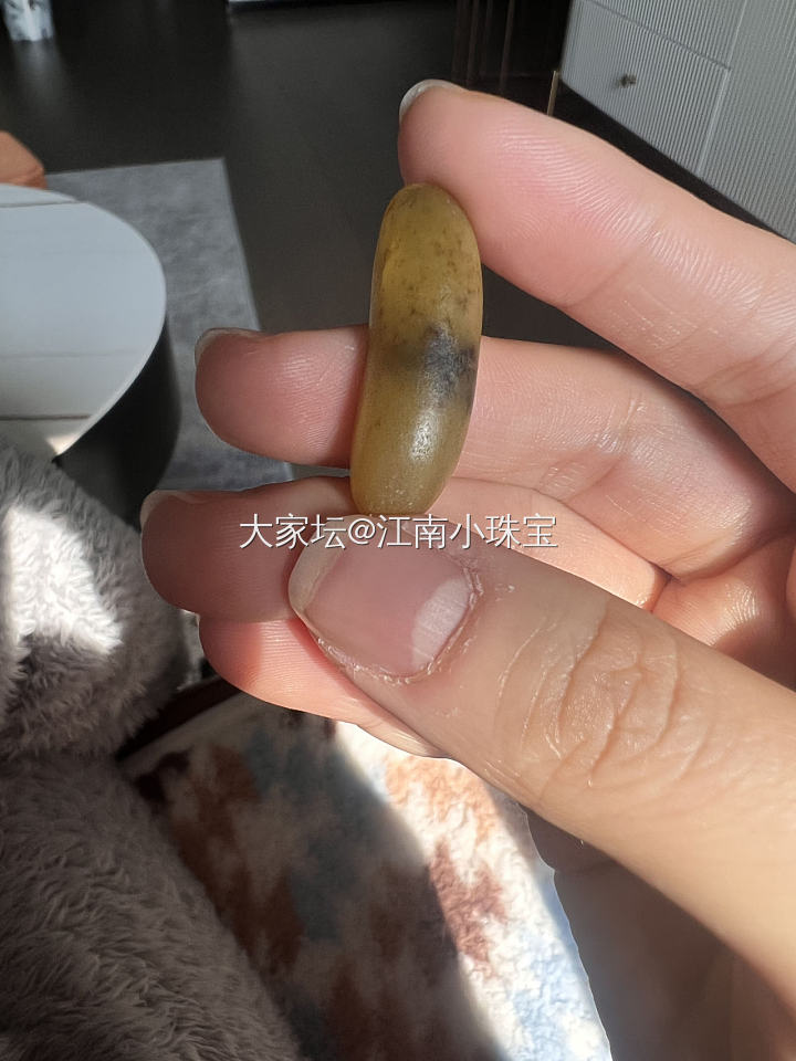 它好像一个毛毛虫_玉石和田玉