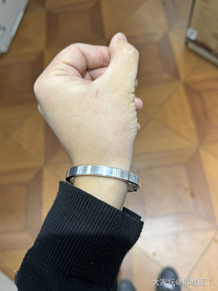 坛友们？你们感觉这个卡福好看吗？_银手镯