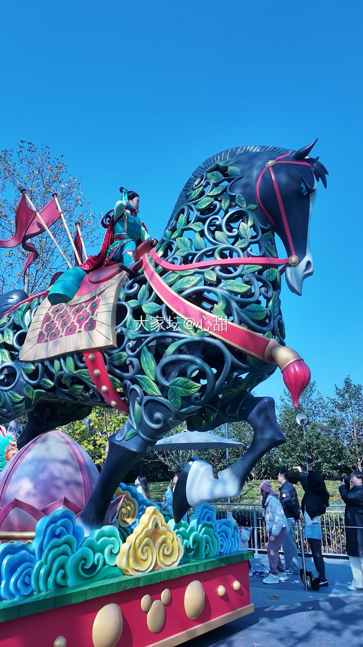 上海迪士尼剪影（如果大家坛也能发live图就好了）_华东旅游