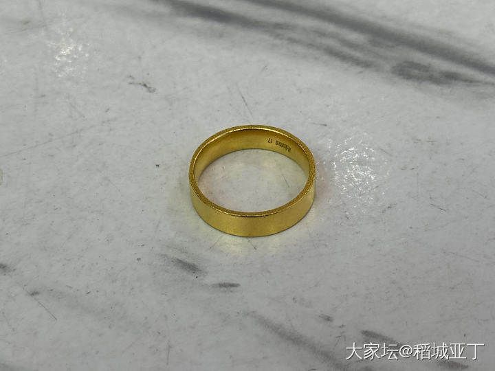 校长家代购的金戒指到了。感觉还不错。_福利社戒指金