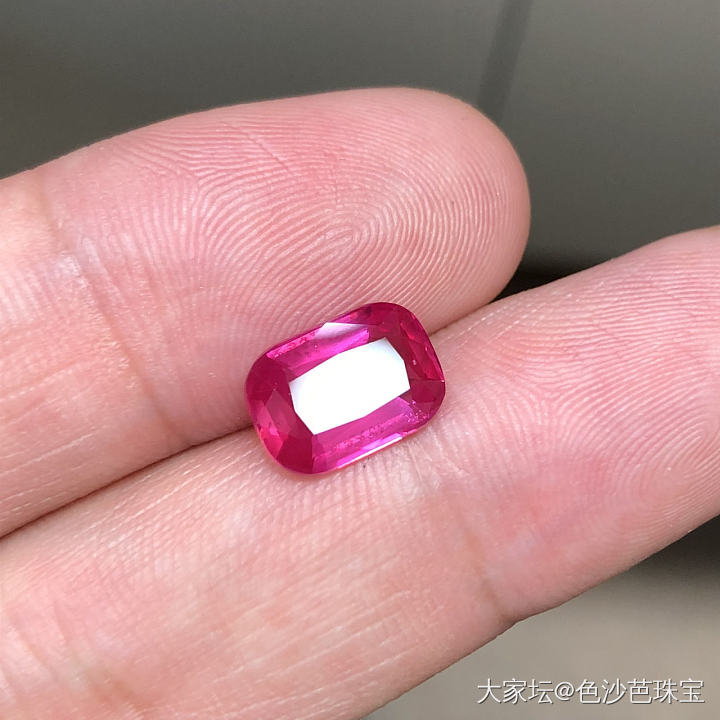 4.02克拉5卡大台面无烧红宝石_名贵宝石