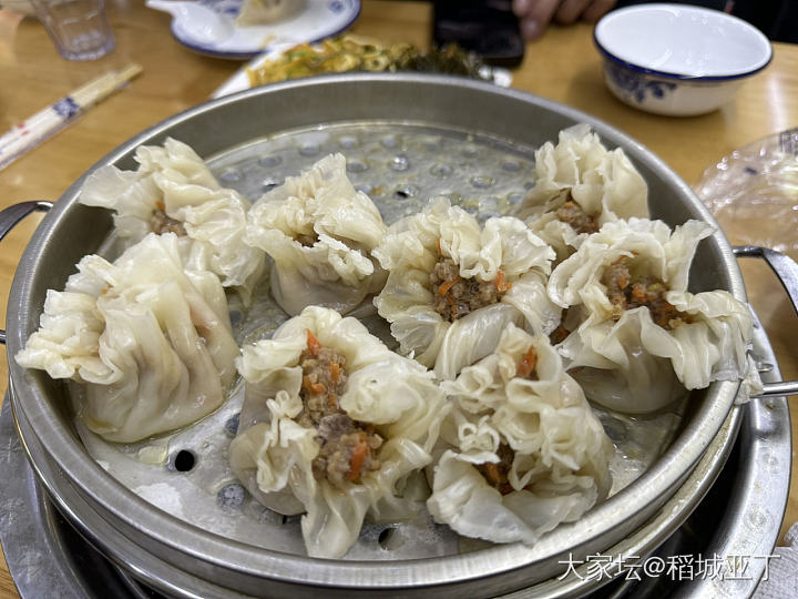 晚上在清真餐馆造了顿烧烤，吃的好过瘾。_美食生活