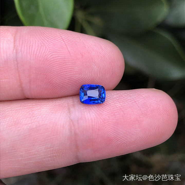 1.08克拉老烧全净体皇家蓝蓝宝石_名贵宝石