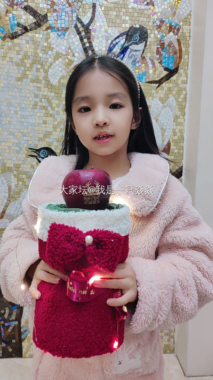 姐妹们，节日快乐。_育教亲子