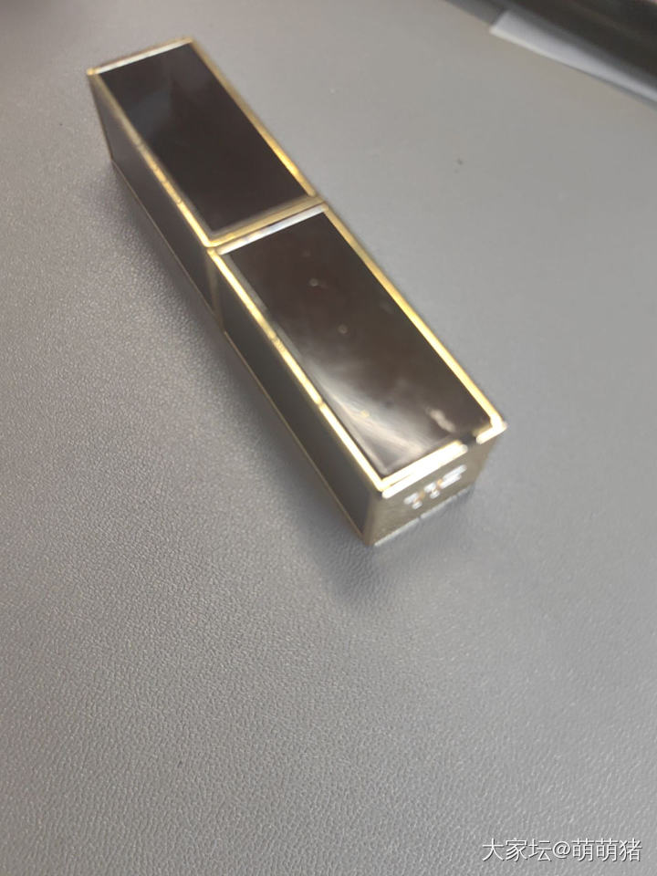 求推荐红棕色不拔干的口红_闲聊