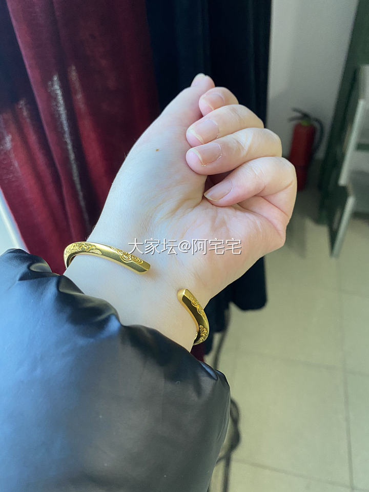 1还是2_福利社手镯金