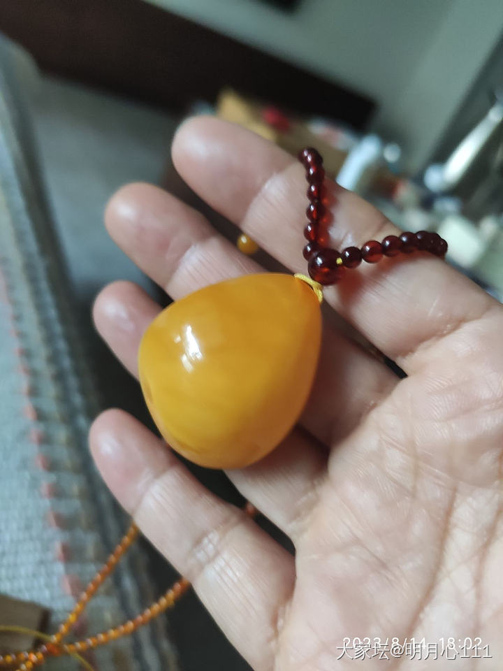 蜜蜡吊坠_琥珀蜜蜡