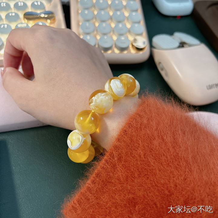 懒人的蜜蜡年终_琥珀蜜蜡