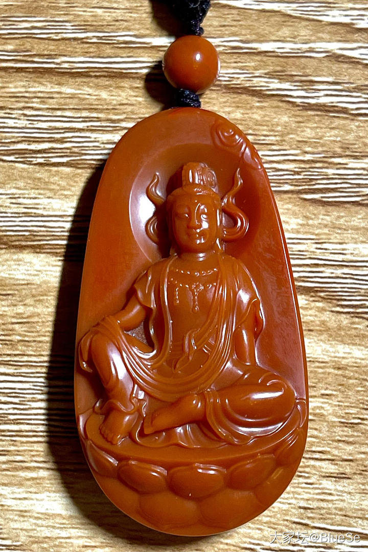观自在菩萨_南红