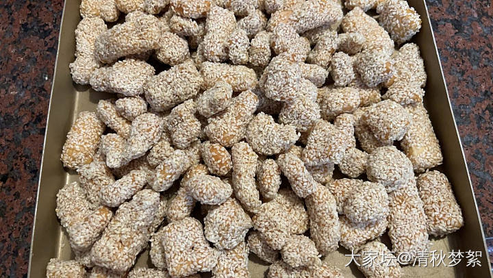 过年啰，做了芝麻糖.茶果.粽子.这些都是过年必备的东西_美食