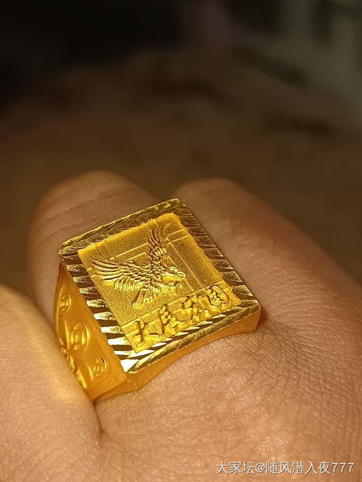 想看看大家的漂亮金戒指💍_戒指