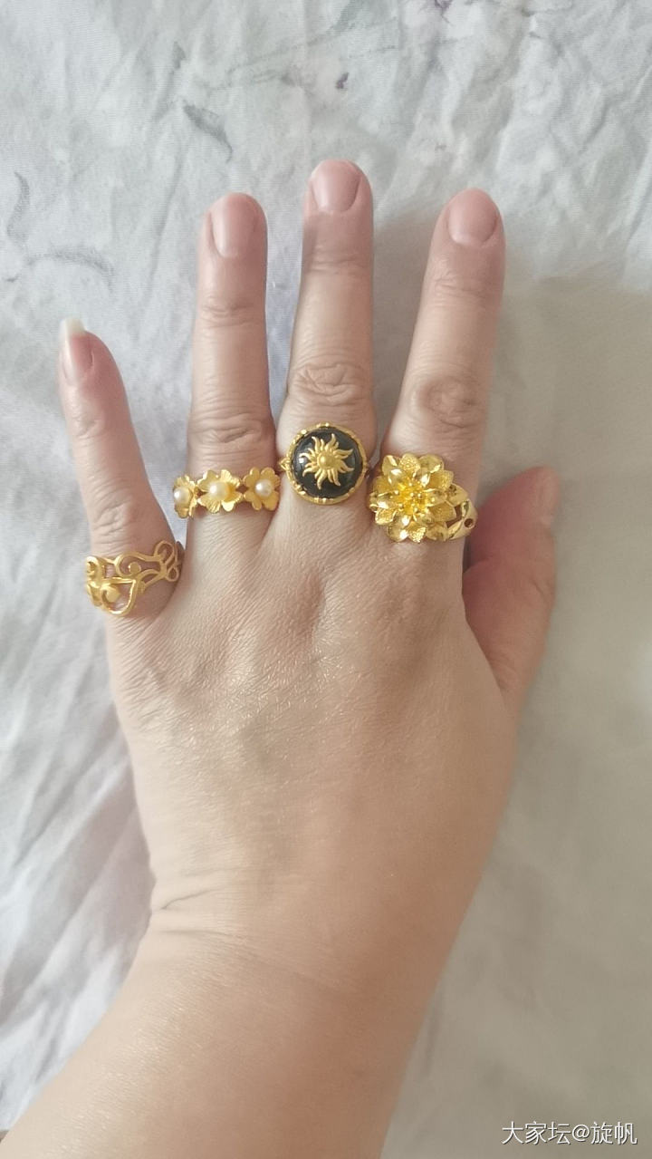 想看看大家的漂亮金戒指💍_戒指