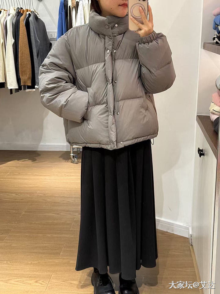 短款羽绒服_穿搭
