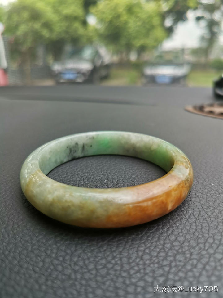 这个黄翡是不是烧的？_翡翠