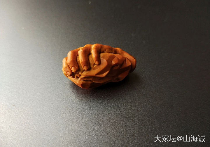 橄榄核雕 手情手态 男手_文玩