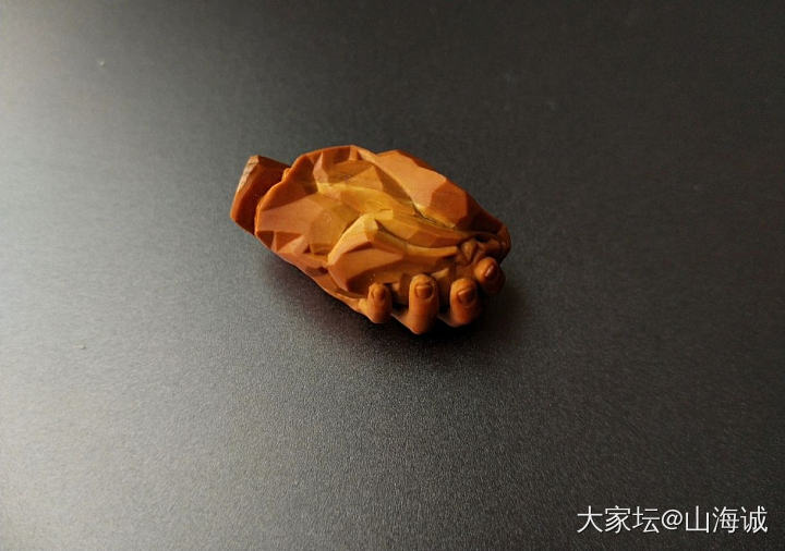 橄榄核雕 手情手态 男手_文玩