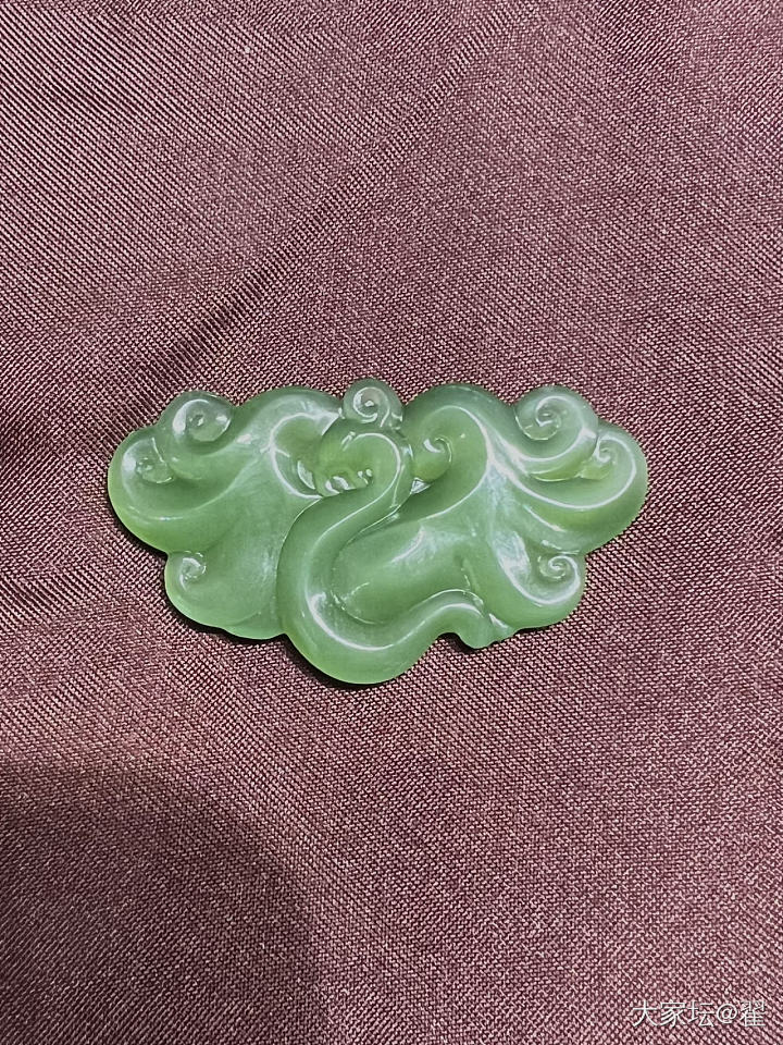 超美的碧玉吊坠_碧玉