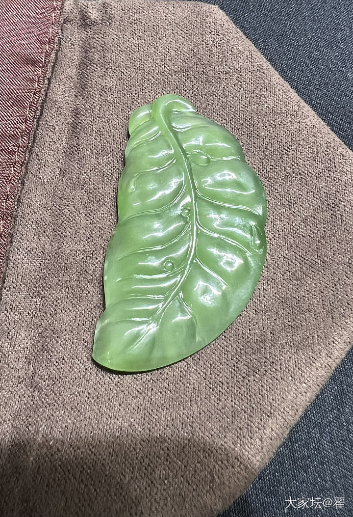 超美的碧玉吊坠_碧玉