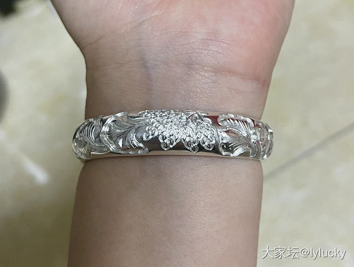 皓银宝庄的银杏_手镯银