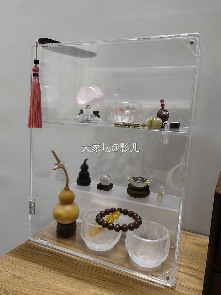 买了个小柜放水晶，好像还不错☺☺_水晶