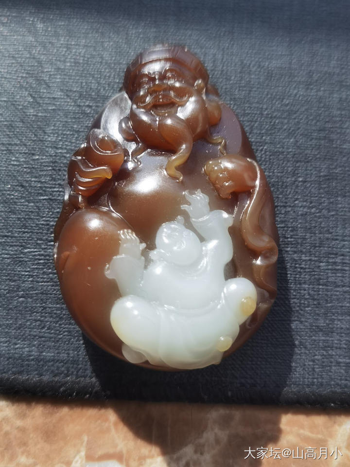 初五到，财神笑_和田玉