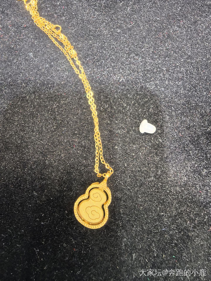 种草周大福葫芦耳环_首饰金