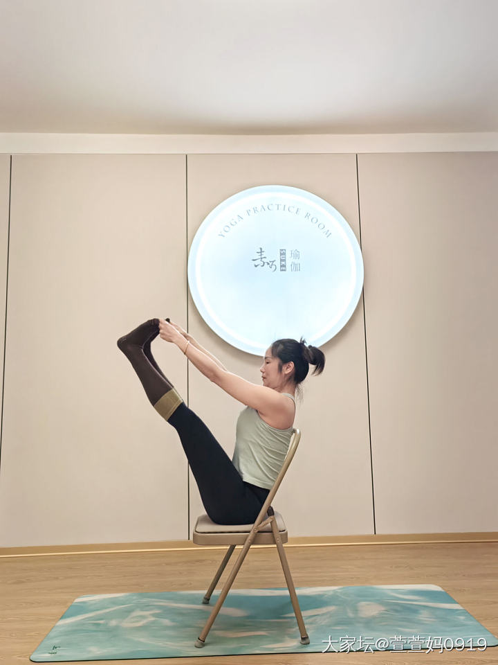 瑜伽课后娱乐环节，拍照哈哈😆_运动