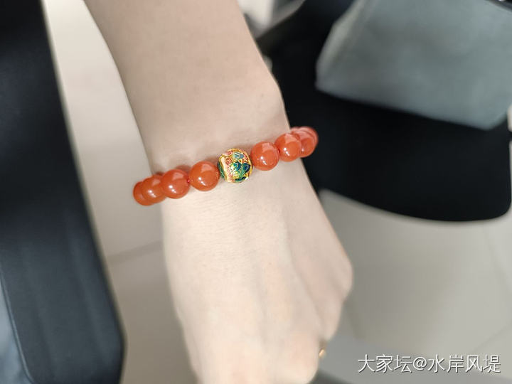 一颗九色鹿单珠~_南红金