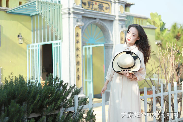 出去旅行当然要多拍照啦_旅游