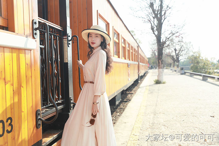 出去旅行当然要多拍照啦_旅游