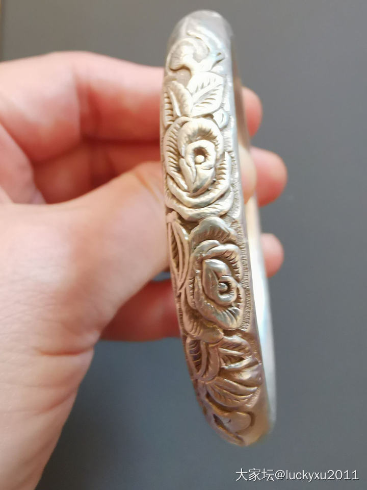 一只越戴越美的镯子_手镯银
