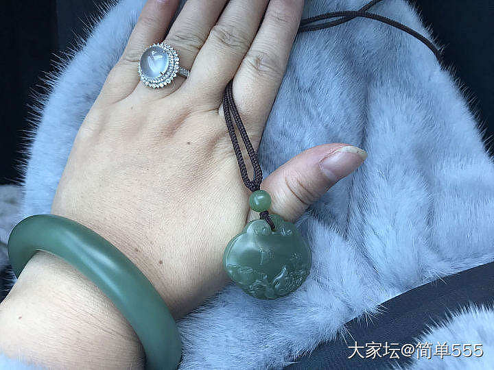 请进来秀秀粉绿～_和田玉