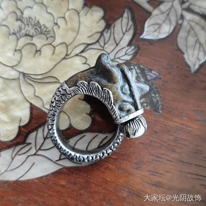 中国风青铜龙头戏珠镶银戒指，老物新做。_银