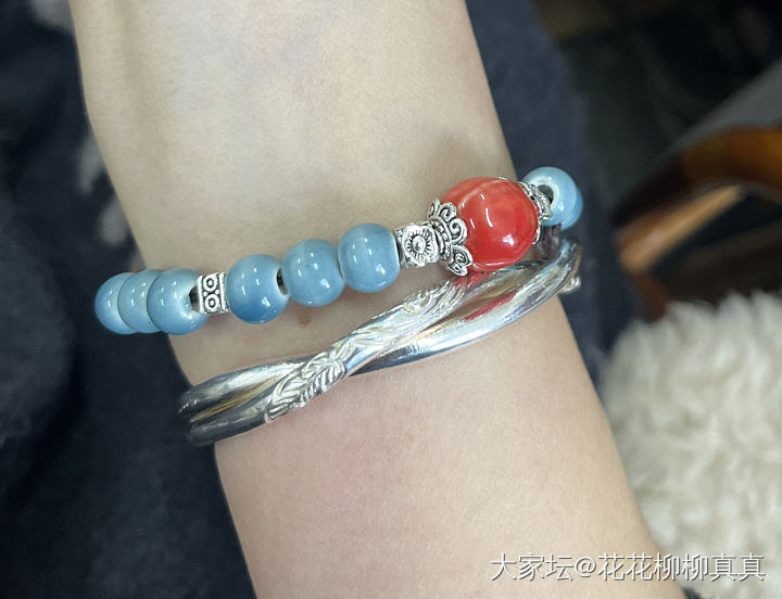 秀出现在手腕子带的宝贝吧～_手饰金