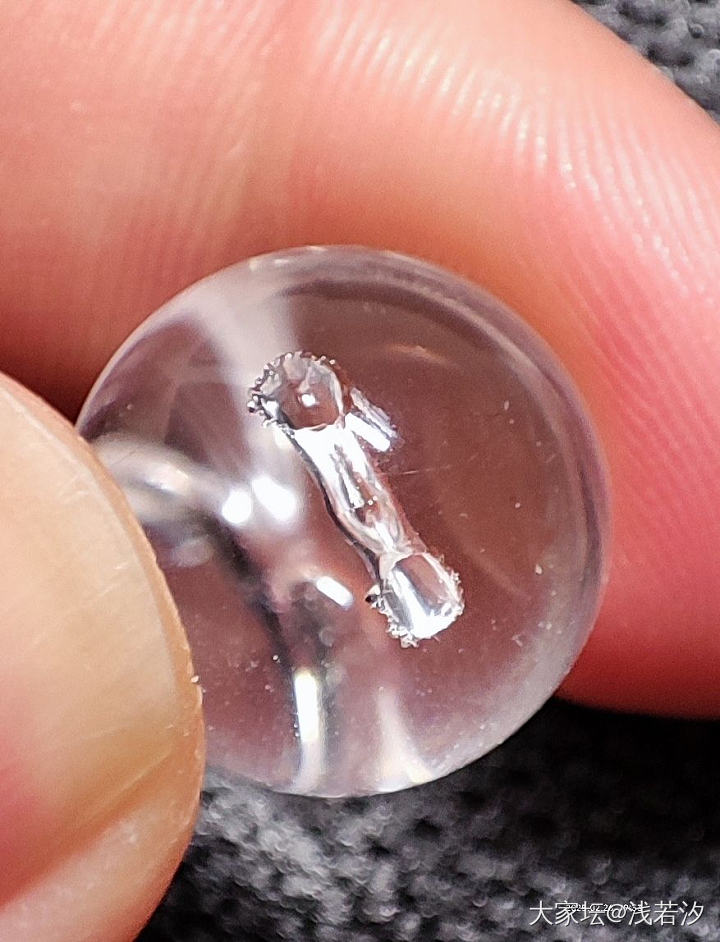 荷间露·牛鼻孔白水晶手串_珠串水晶