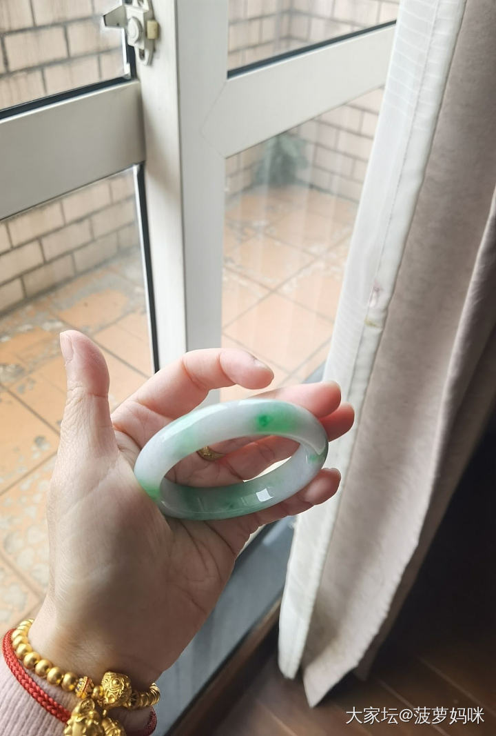 现在又流行晒翡翠了，我也来一个_手镯翡翠