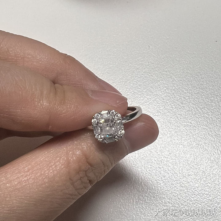 钻石有点雾蒙蒙怎么回事_钻石