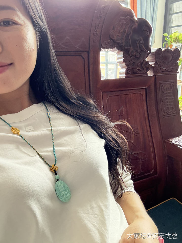 新收的绿松石，话说这颜色配白T绝绝子_挂件松石