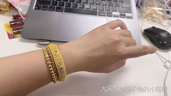 这次麻麻应该不嫌弃我了吧_手镯金
