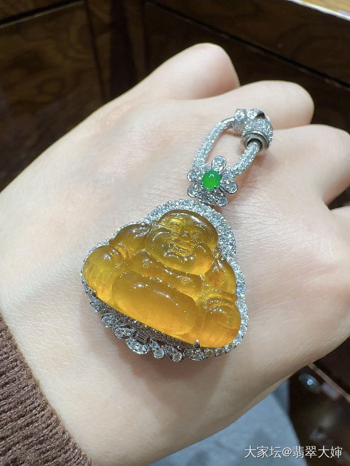 高冰鸡油黄黄翡佛_翡翠
