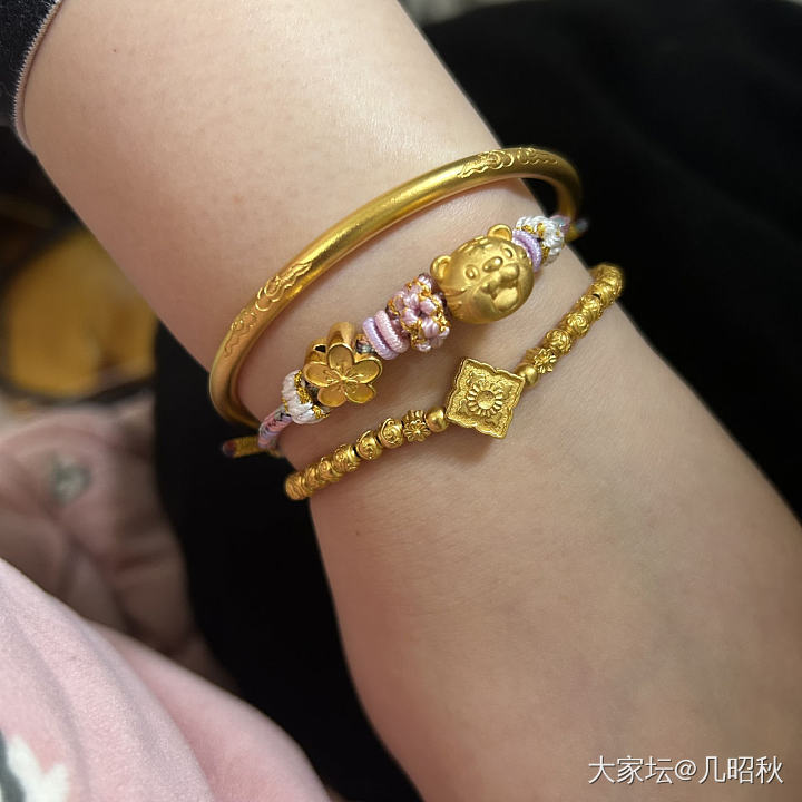 想看看姐妹们，金镯子有没有叠戴东西_金