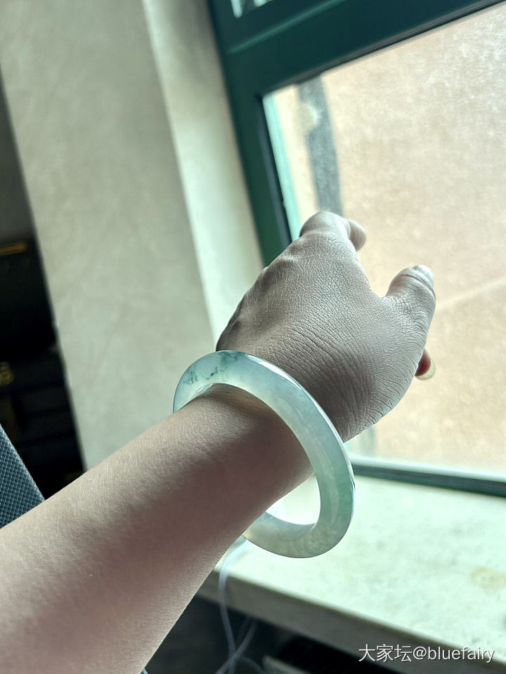 蔡依林妈妈的翡翠手镯_手镯翡翠