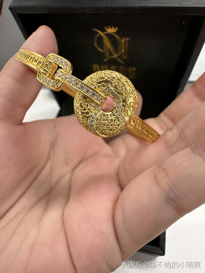 上瘾又上头_手镯金