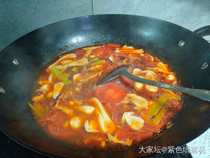 开心一刻：人均十元的菌汤牛肉。_美食